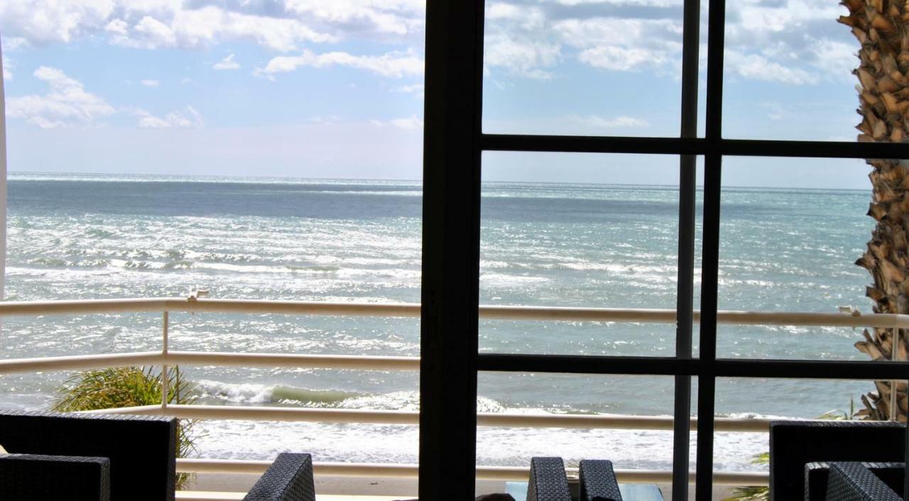 Apartamento Frente Al Mar,Primera Linea Ринкон-де-ла-Викториа Экстерьер фото
