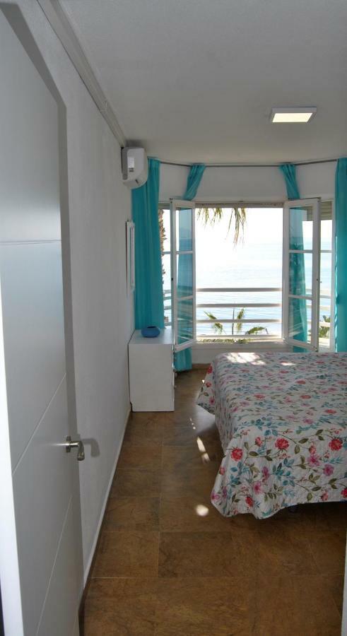 Apartamento Frente Al Mar,Primera Linea Ринкон-де-ла-Викториа Экстерьер фото